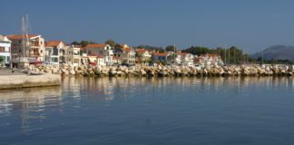 Lixouri – Die zweitgrößte Stadt Kefalonias Hafen von Lixouri