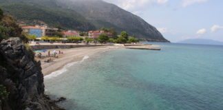 Poros – Hügelige Landschaften und der wichtigste Hafen Kefalonias Poros